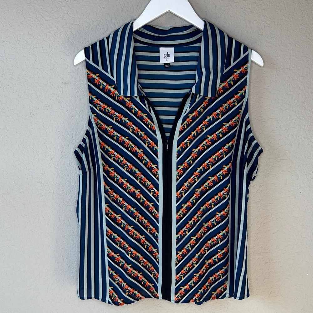 CAbi Floral and Chevron Striped Sleeveless Collard Zipper Front Top 6318 Size L - Picture 2 of 13